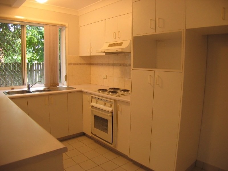 2/67 Grays Road, Gaythorne QLD 4051