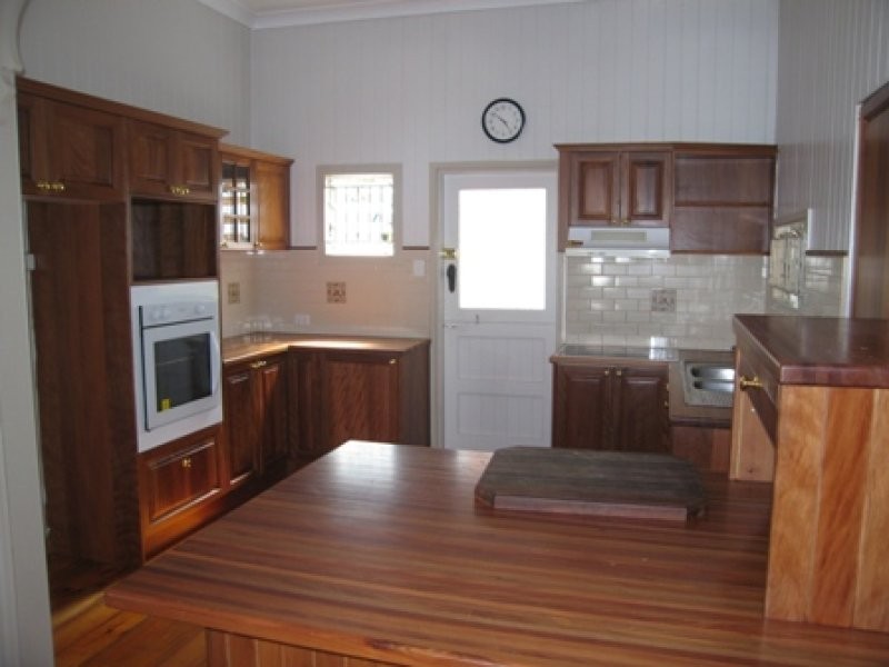 98 Khartoum Street, Gordon Park QLD 4031