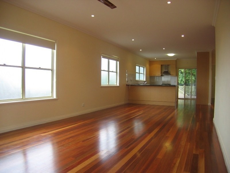 14 Bruce Street, Grange QLD 4051