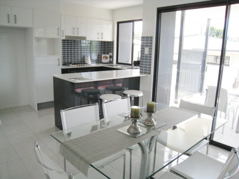 11 Garden Terrace, Newmarket QLD 4051