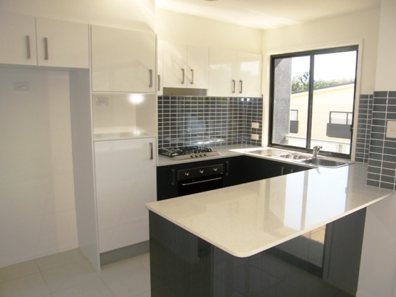 11 Garden Terrace, Newmarket QLD 4051