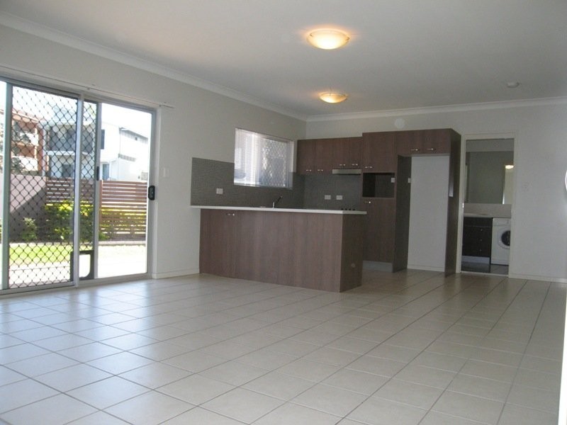 2/16 Trackson Street, Alderley QLD 4051
