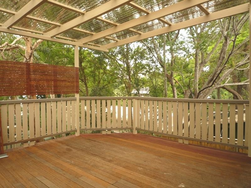 12 Thurlow Street, Newmarket QLD 4051