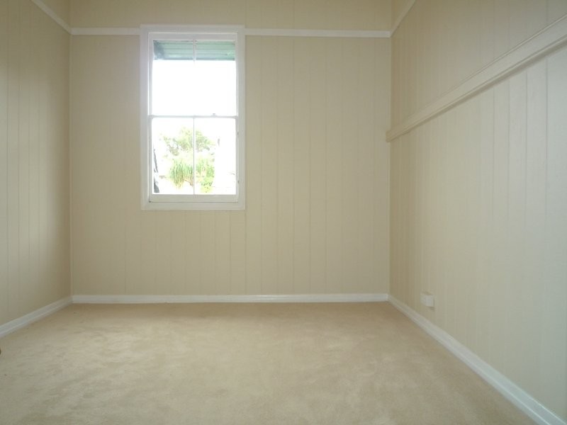 12 Thurlow Street, Newmarket QLD 4051