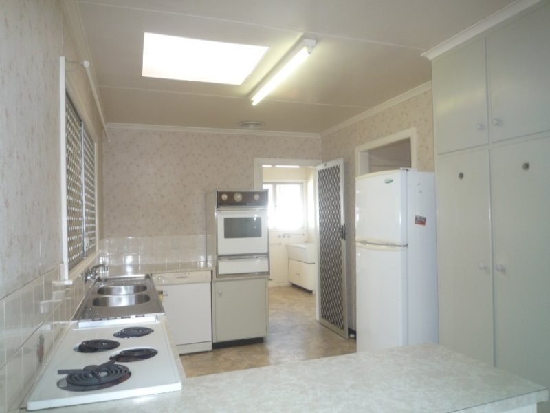 195 Hamilton Road, Wavell Heights QLD 4012