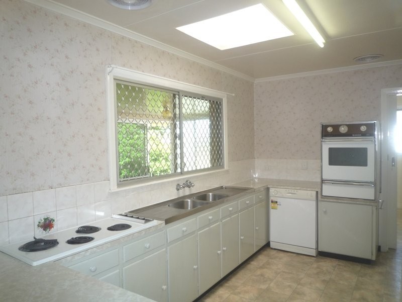 195 Hamilton Road, Wavell Heights QLD 4012