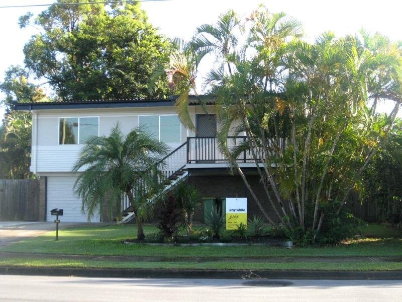 24 Stephen Street, Albany Creek QLD 4035