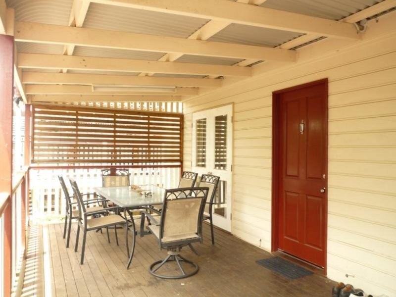 359 Enoggera Road, Newmarket QLD 4051