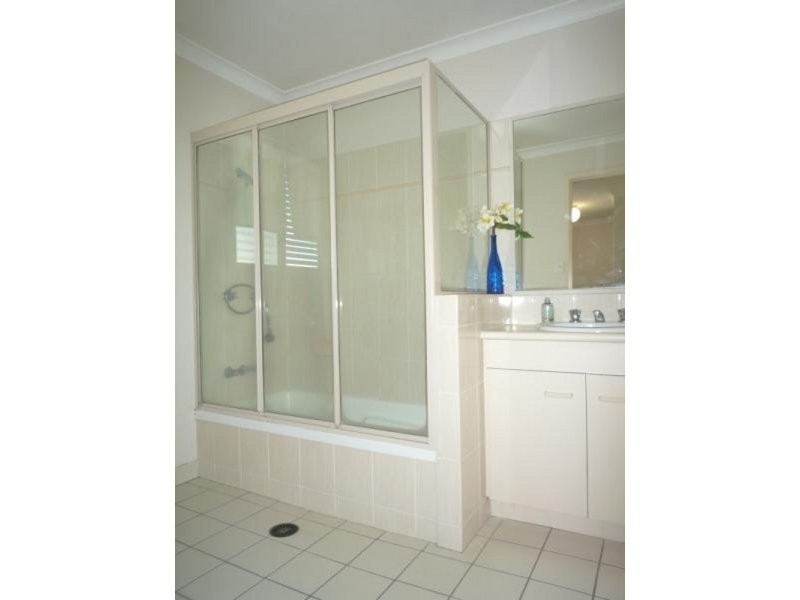 32 Huxley Avenue, Alderley QLD 4051