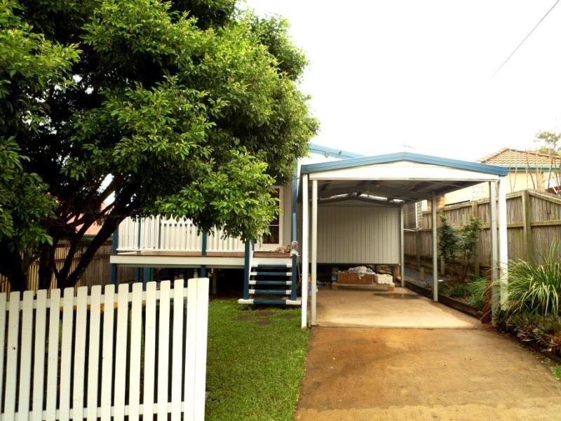22 White Street, Everton Park QLD 4053