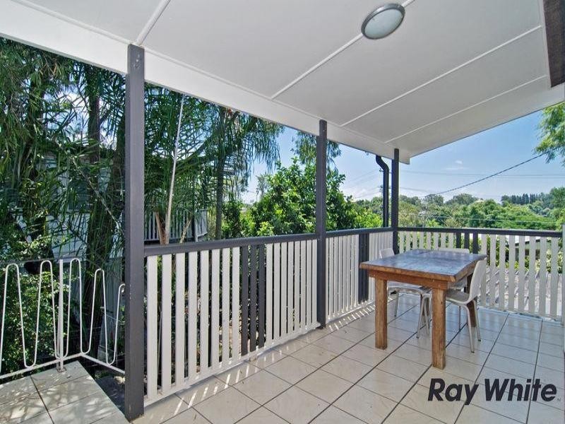 6 Mendel Street, Stafford Heights QLD 4053