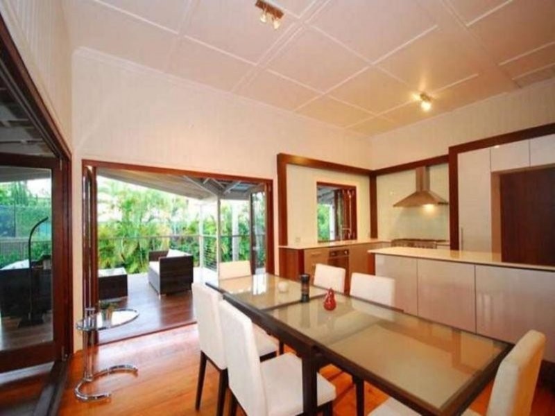 190 Edmondstone Street, Wilston QLD 4051