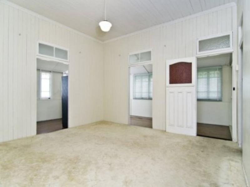 120 Beaconsfield Tce, Gordon Park QLD 4031