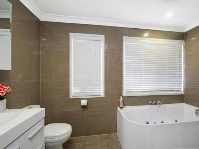 2 Murrell Street, Newmarket QLD 4051