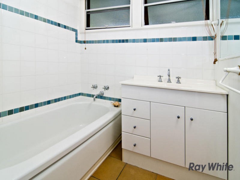 60 Pangeza Street, Stafford Heights QLD 4053