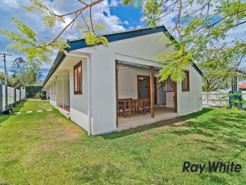 11 Girton Street, Alderley QLD 4051