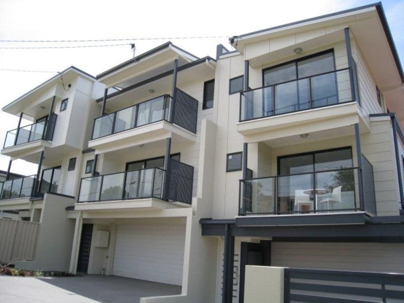 11 Garden Terrace, Newmarket QLD 4051