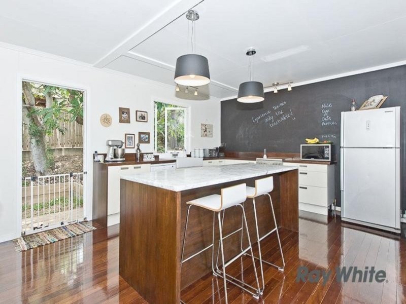 60 Braeside Terrace, Alderley QLD 4051