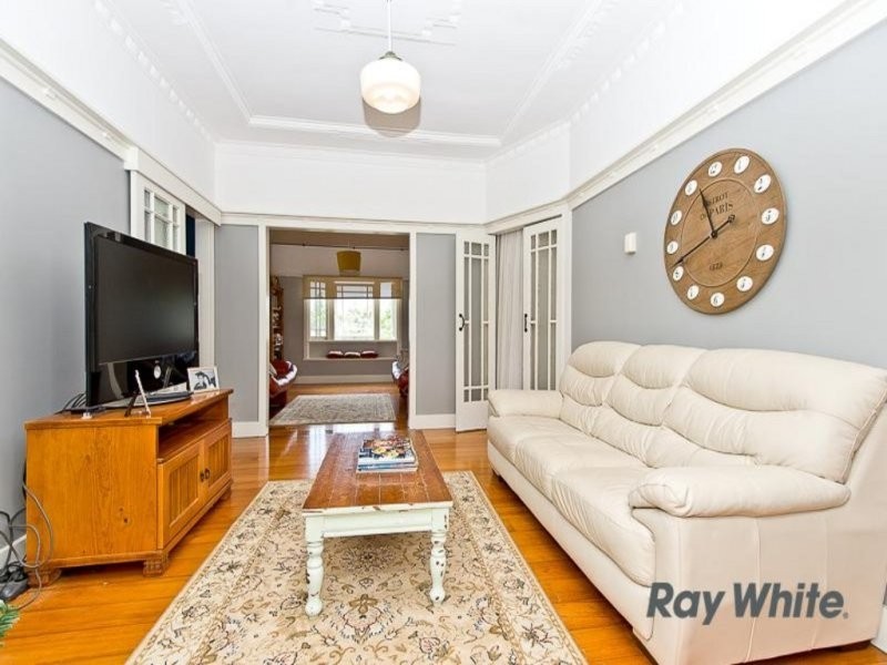 60 Braeside Terrace, Alderley QLD 4051