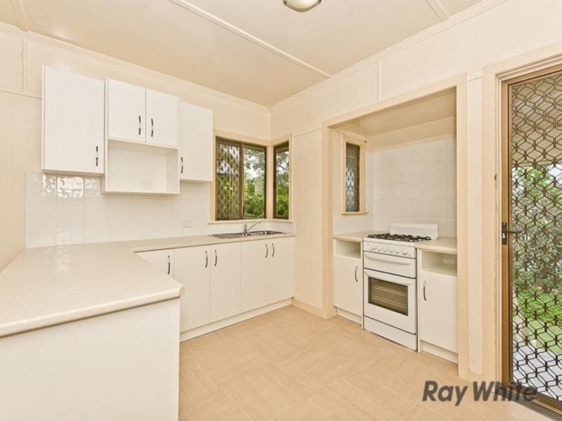 32 Thuruna Street, Stafford QLD 4053
