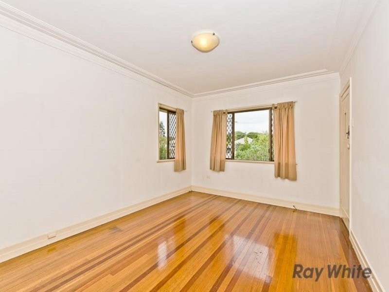 32 Thuruna Street, Stafford QLD 4053