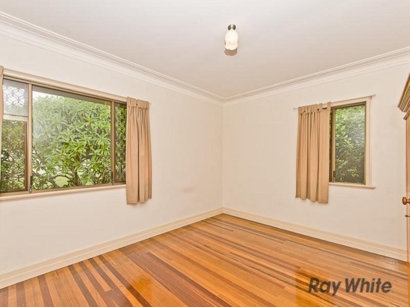 32 Thuruna Street, Stafford QLD 4053