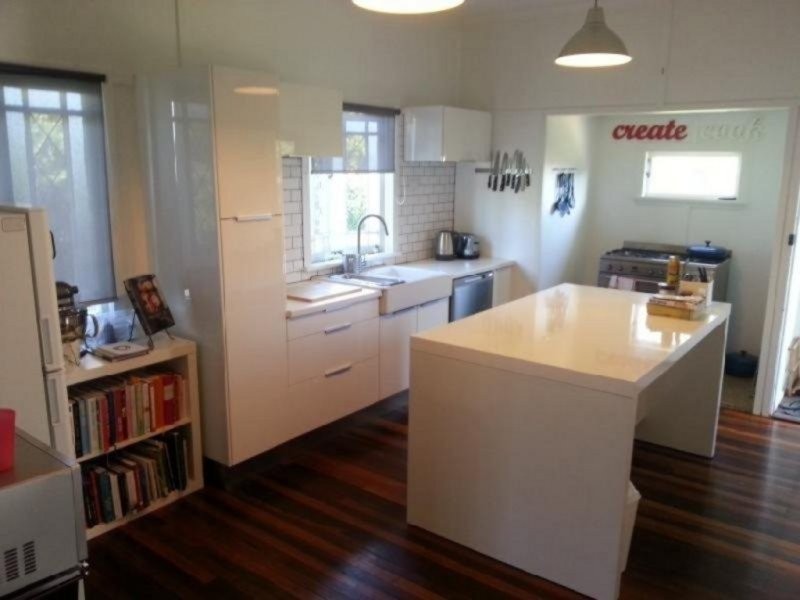 8 Tathra Street, Stafford QLD 4053