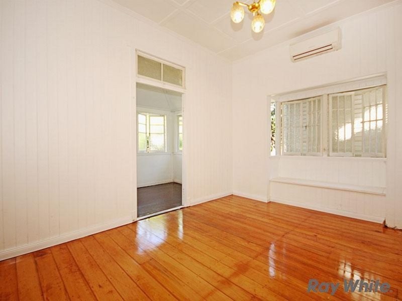 17 Consort Street, Grange QLD 4051