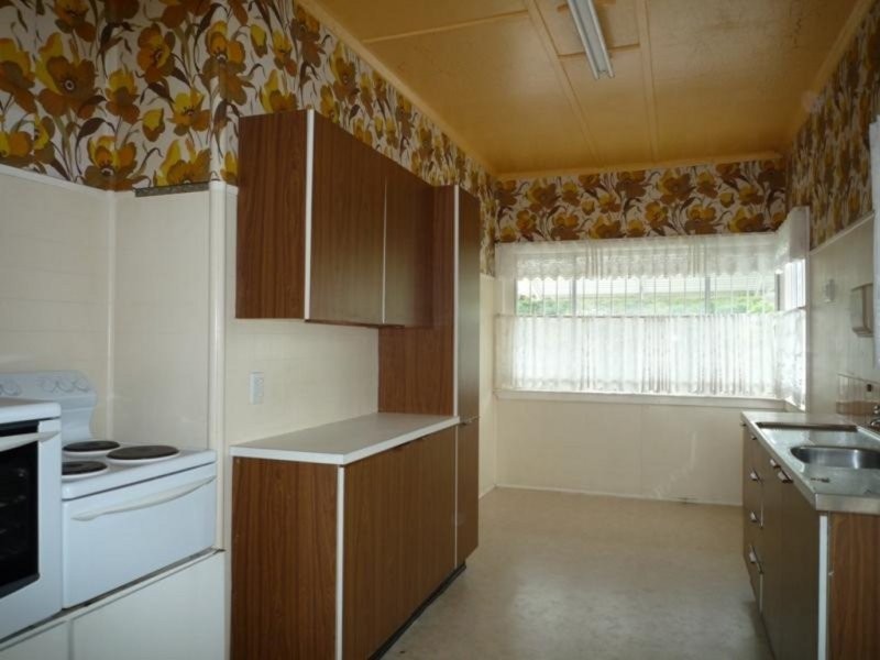 71 Sixth Avenue, Kedron QLD 4031