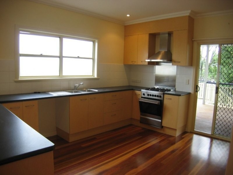 14 Bruce Street, Grange QLD 4051