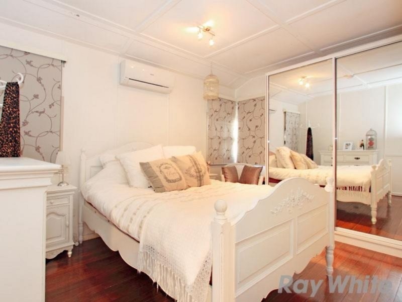 11 Pullen Road, Everton Park QLD 4053