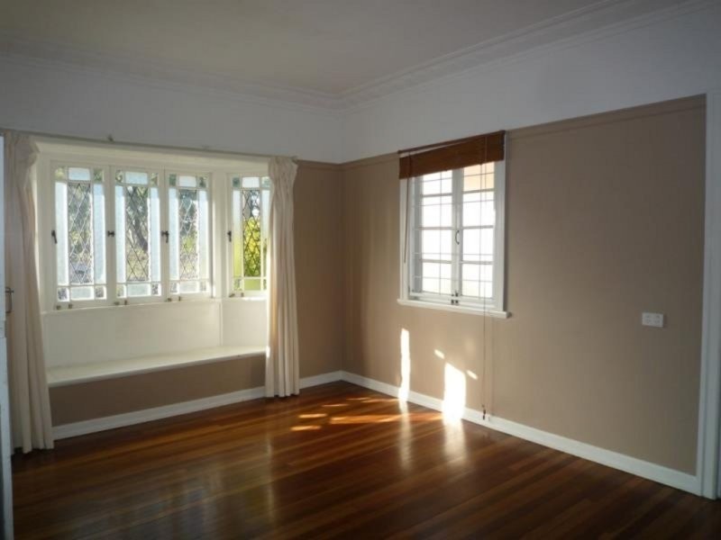 11 Bega Street, Grange QLD 4051