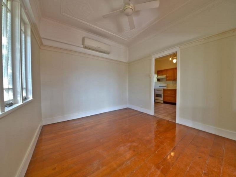 31 Royal Parade, Alderley QLD 4051