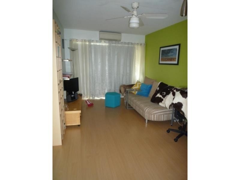 3/21 Edmondstone Street, Newmarket QLD 4051