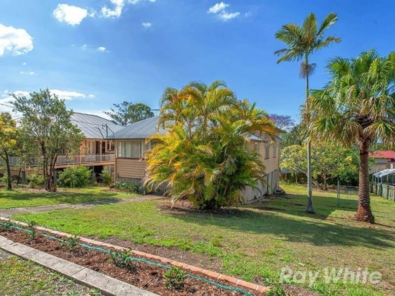 15 Evelyn Street, Grange QLD 4051