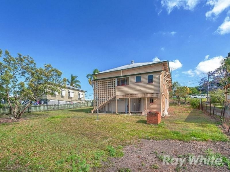 15 Evelyn Street, Grange QLD 4051