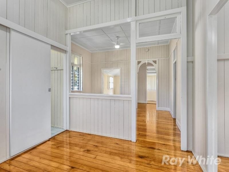 15 Evelyn Street, Grange QLD 4051