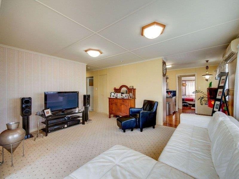 5 Sarina Street, Stafford Heights QLD 4053