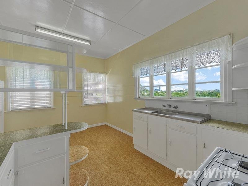 84 Willmington Street, Newmarket QLD 4051