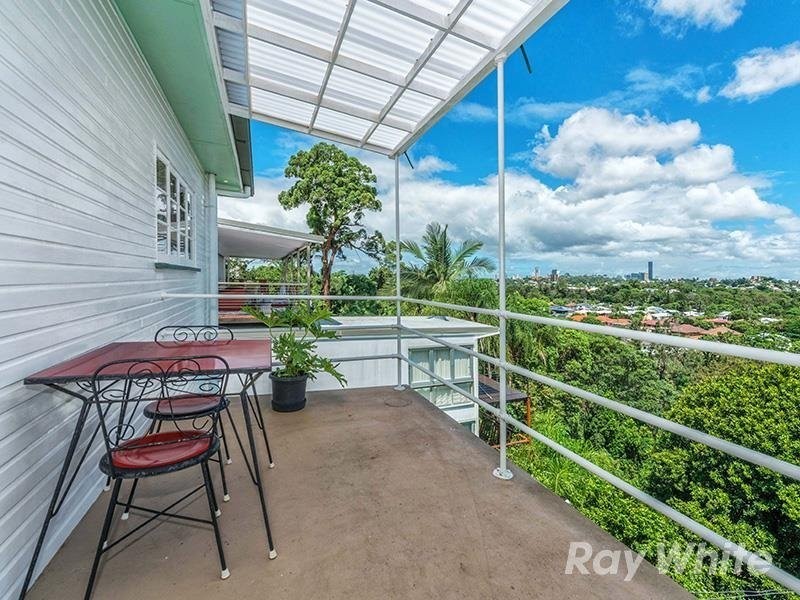 84 Willmington Street, Newmarket QLD 4051