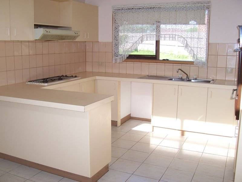 14 Garfield Court, Hampton Park VIC 3976