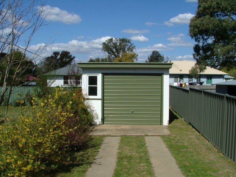 49 Canambe St, Armidale NSW 2350