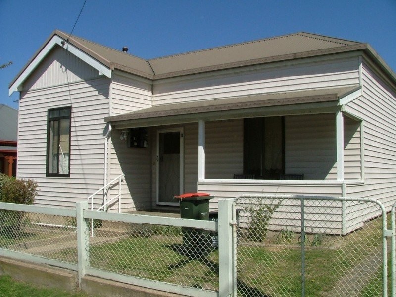 62 Marsh St, Armidale NSW 2350