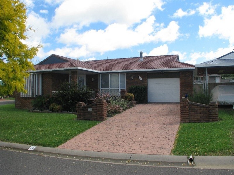 23 Ishbell Drive, Armidale NSW 2350