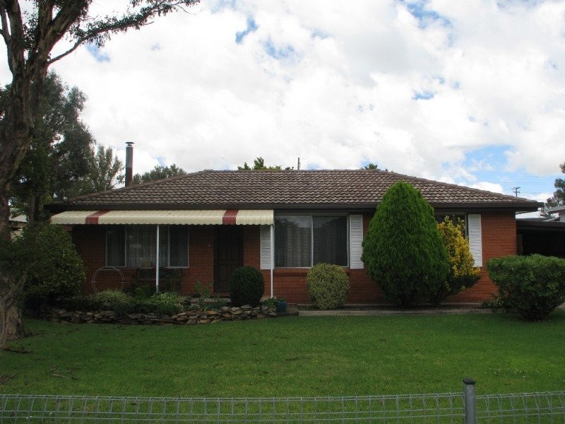 14 Kuranda Avenue, Armidale NSW 2350