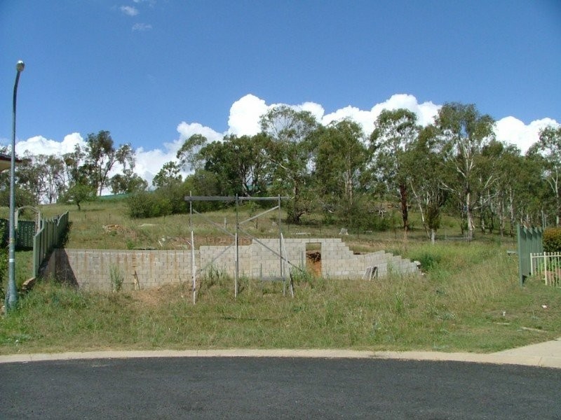 2 David Crescent, Armidale NSW 2350