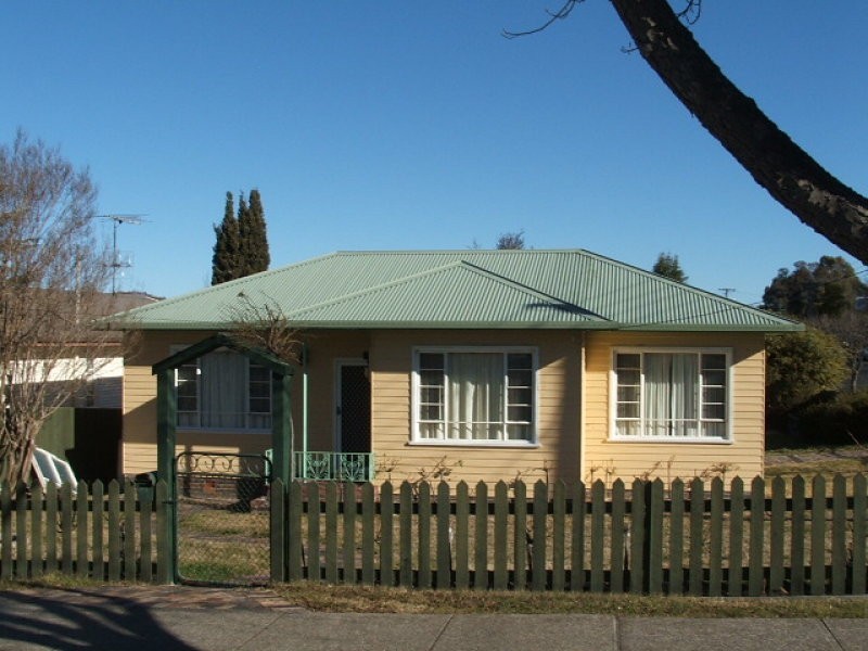 94 Newton Street, Armidale NSW 2350