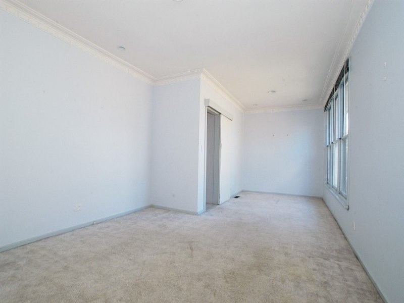 11 Aurisch Avenue, Glen Waverley VIC 3150