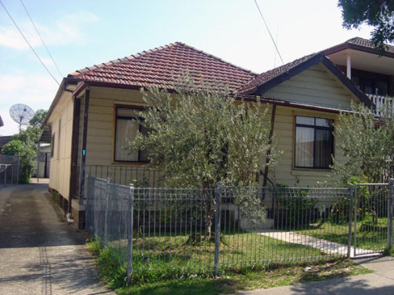 33 Mona St, Auburn NSW 2144