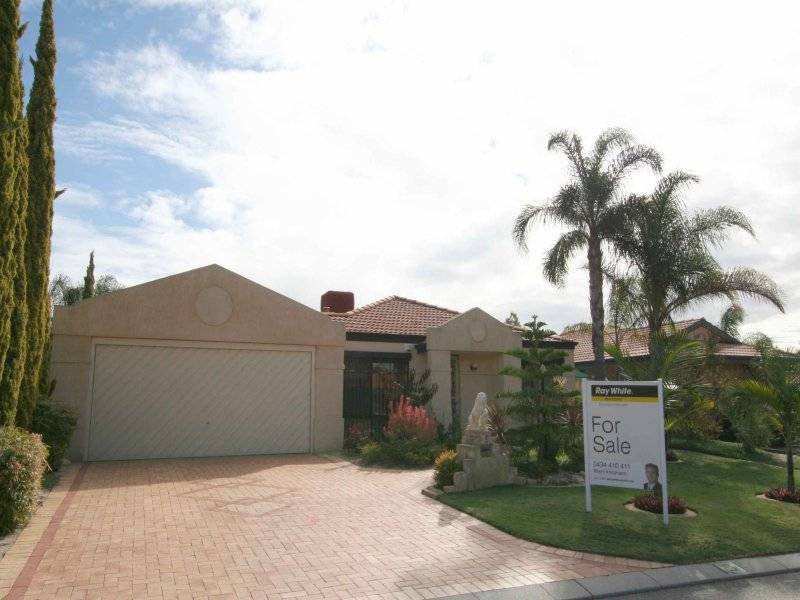 5 Carlsbad Court, Ballajura WA 6066